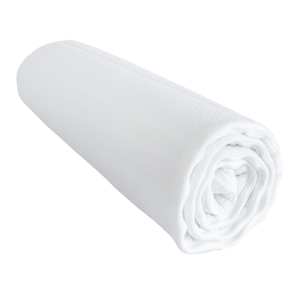 Weißer, gerollter Topperbezug aus atmungsaktivem Material, geeignet für Matratzenschoner.